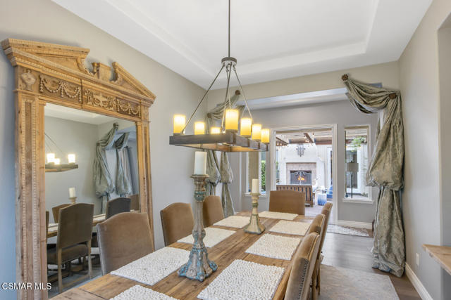 5419 Via Olas, Newbury Park CA: https://media.crmls.org/mediaz/f937425f-48b3-4969-94e6-d918df6c3ecc.jpg