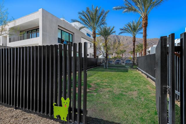294 Mayfair Way, Palm Springs, CA 92264