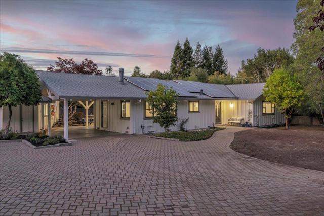 12272 Windsor Court, Los Altos Hills CA: https://media.crmls.org/mediaz/f93ae457-8e29-42c2-b810-d4266db827cb.jpg