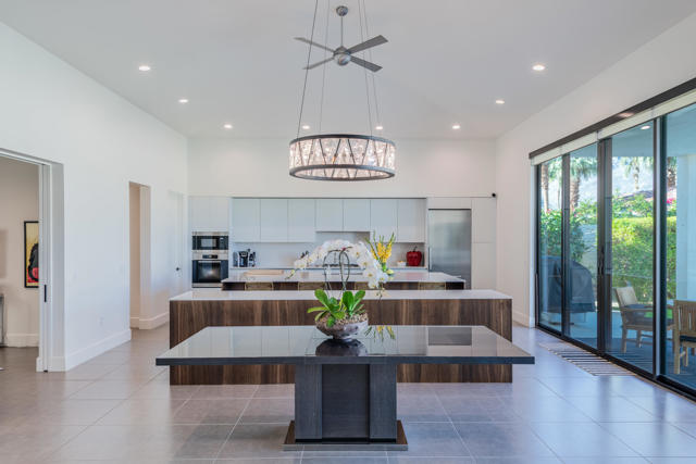 3085 Arroyo Seco, Palm Springs CA: https://media.crmls.org/mediaz/f93b5f62-15b1-453f-913a-84ecb64b3738.jpg