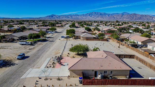 1224 Red Sea Avenue, Thermal CA: https://media.crmls.org/mediaz/f93c29a2-c048-4abb-b586-7946649efa15.jpg