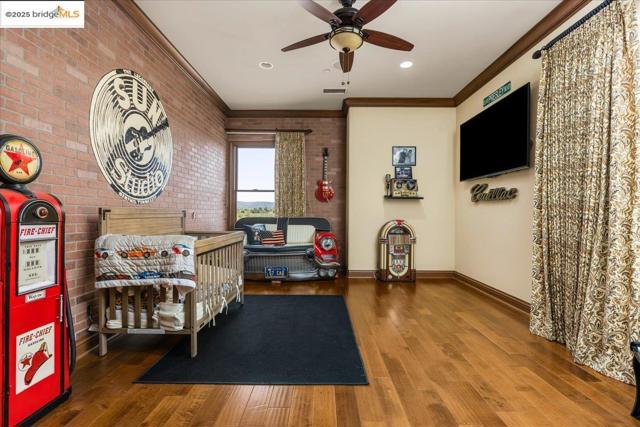 3600 Byer Rd, Byron CA: https://media.crmls.org/mediaz/f93cae00-58ad-483c-95cf-58739580af3a.jpg