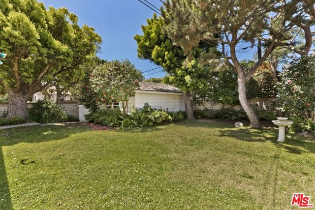 1001 Iliff Street, Pacific Palisades, California 90272, 5 Bedrooms Bedrooms, ,2 BathroomsBathrooms,Single Family Residence,For Sale,Iliff,24412083