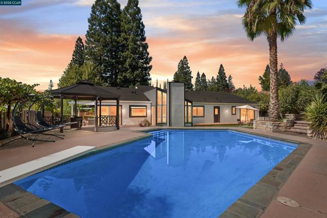 865 El Cerro Blvd, Danville CA: https://media.crmls.org/mediaz/f93e5c20-5546-406f-a37e-70937360eed3.jpg