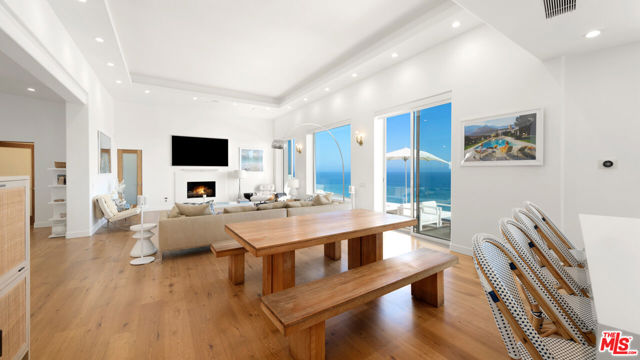 31654 Broad Beach Road, Malibu, California 90265, 4 Bedrooms Bedrooms, ,3 BathroomsBathrooms,Single Family Residence,For Sale,Broad Beach,24423277