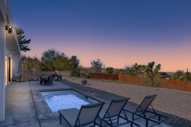 61004 Prescott Trail, Joshua Tree CA: https://media.crmls.org/mediaz/f9405db4-5980-4d16-b1dd-deb29a0ad9e8.jpg
