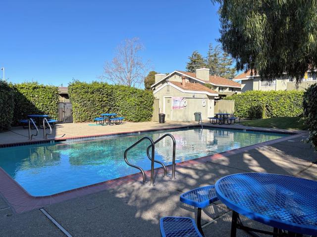 248 Caliente Drive, San Leandro CA: https://media.crmls.org/mediaz/f940eb72-2109-445e-a38d-064db07c03ca.jpg