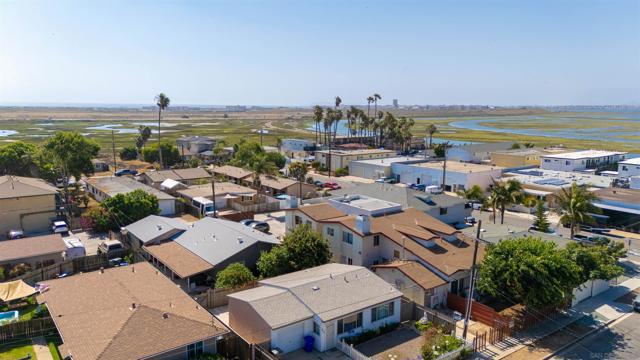 408 14 Delaware St, Imperial Beach CA: https://media.crmls.org/mediaz/f942852c-ef10-4e58-bb7b-9710d9b07357.jpg