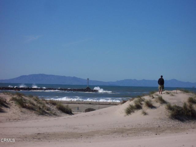 sand dunes entrance