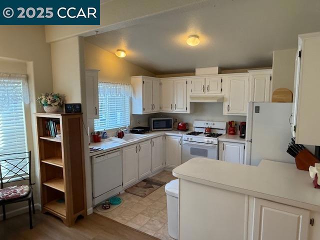 149 Galloway Dr, Concord CA: https://media.crmls.org/mediaz/f94470cc-529f-4f89-a978-431c7ebb422a.jpg