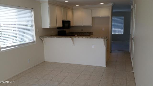 13568 Quail Summit Road, Moorpark CA: https://media.crmls.org/mediaz/f9447281-9979-4107-8fab-fff3a5c510ec.jpg