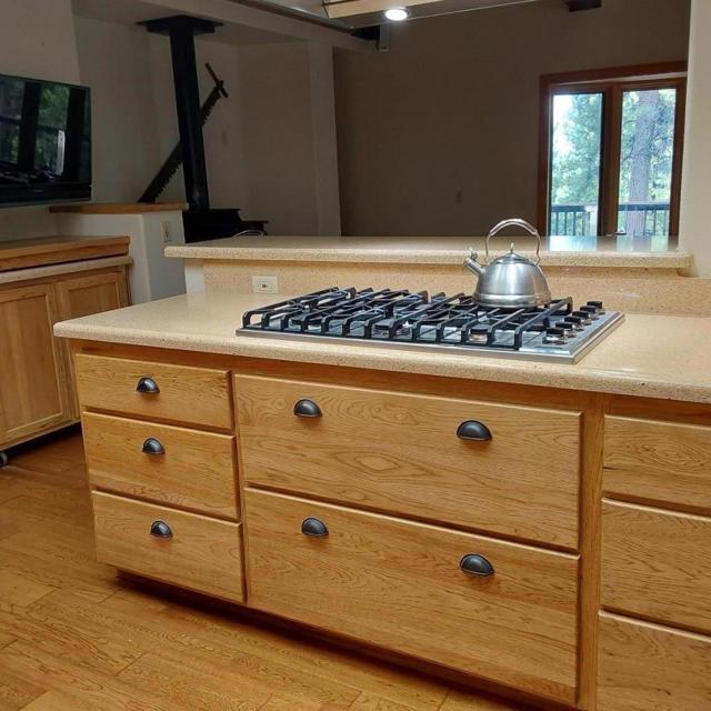 5051 Arctic Lane, Somerset CA: https://media.crmls.org/mediaz/f94548bd-626e-46ca-9a09-b1d598f43b8d.jpg