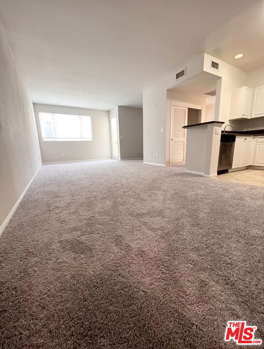 13941 Sherman Way, 410 photo 5