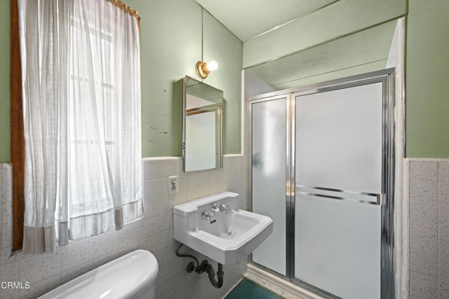 4369 Firmament Avenue, Encino CA: https://media.crmls.org/mediaz/f94662bb-d1e0-40f7-8ca5-833093b940de.jpg
