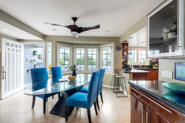 Detail Gallery Image 6 of 65 For 2132 S. Coast Hwy, Oceanside,  CA 92054 - 2 Beds | 2 Baths