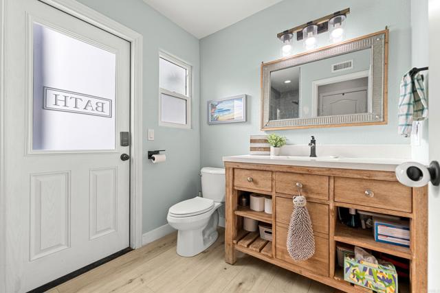 Detail Gallery Image 34 of 53 For 4912 Colusa Dr, Oceanside,  CA 92056 - 4 Beds | 3 Baths