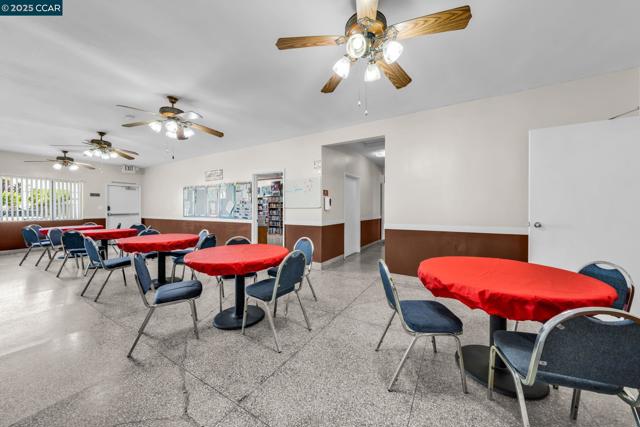 16401 San Pablo Ave, San Pablo CA: https://media.crmls.org/mediaz/f947c148-f7d0-4204-9cdb-83a3c5cfb998.jpg
