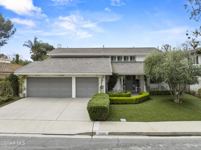 1581 Covington Avenue, Westlake Village CA: https://media.crmls.org/mediaz/f947ce99-6b22-4ea1-a5ec-1c05263655e6.jpg