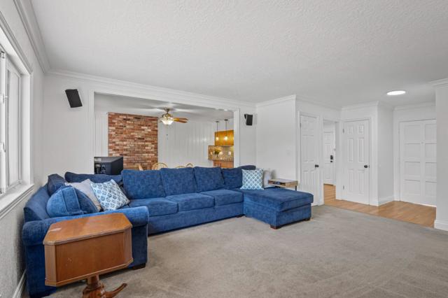 2361 Panoramic Drive, Concord CA: https://media.crmls.org/mediaz/f947de56-8e0c-482c-802f-85b38d21d4f8.jpg