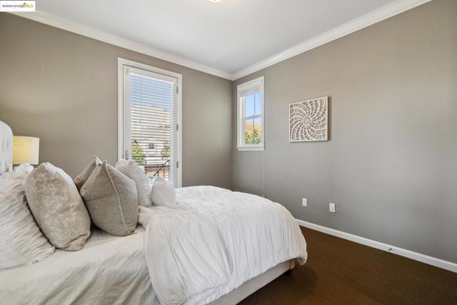 6686 Chalk Hill Ln, Vallejo CA: https://media.crmls.org/mediaz/f9489fc8-3a1d-4e12-9c25-6faf31b77e2a.jpg