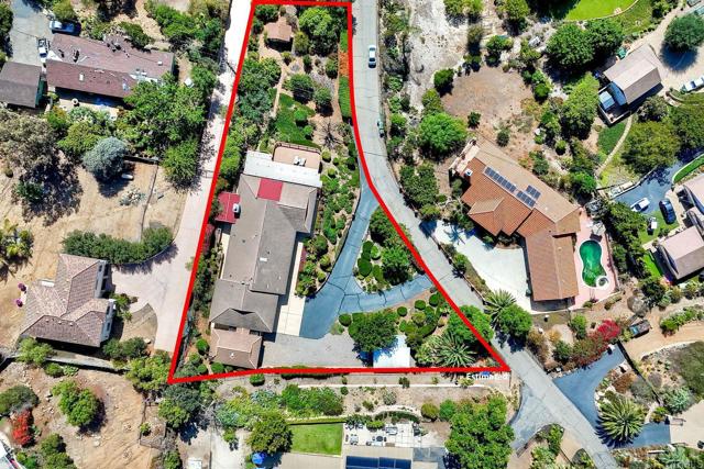 1650 Elevado Road, Vista CA: https://media.crmls.org/mediaz/f9493e62-8022-4780-8b96-623d94c8d0f4.jpg