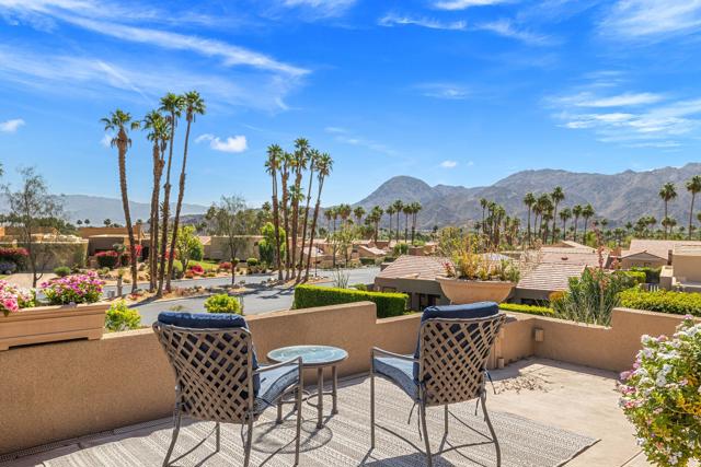 73231 Mariposa Drive, Palm Desert CA: https://media.crmls.org/mediaz/f949f7c0-0942-4c62-9e93-d366b4a8d77c.jpg