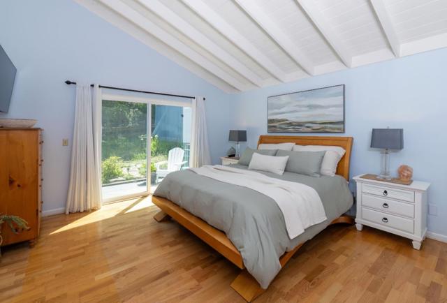 645 Skyward Drive, Aptos CA: https://media.crmls.org/mediaz/f949fe16-1e46-498f-836a-5ba82167d9d4.jpg