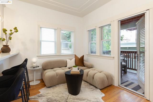 479 41st St, Oakland CA: https://media.crmls.org/mediaz/f94b1015-ac92-4ec8-b528-6f7855670920.jpg