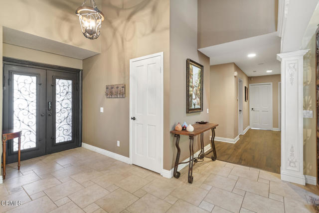 Detail Gallery Image 4 of 49 For 6228 Watertree Ct, Agoura Hills_2,  CA 91301 - 4 Beds | 3 Baths