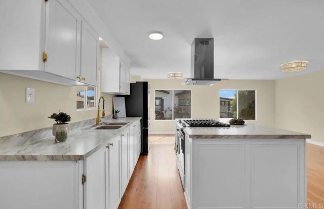 Detail Gallery Image 5 of 11 For 2515 Sweetwater Rd #32,  Spring Valley,  CA 91977 - 2 Beds | 2 Baths