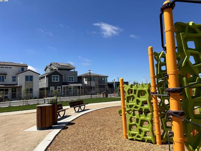 344 Waypoint Drive, Napa CA: https://media.crmls.org/mediaz/f94c82bb-c874-47c0-83df-b7ced54eba20.jpg