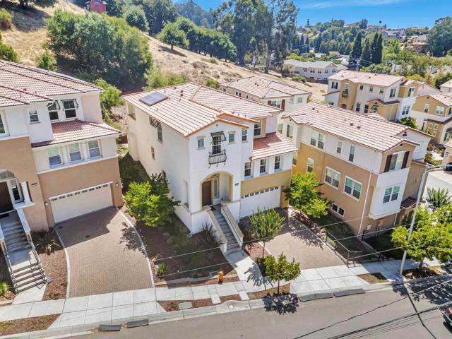 2703 Tribune Avenue, Hayward CA: https://media.crmls.org/mediaz/f94c9a9e-f70d-4ff5-b3b9-7318f34ffb99.jpg