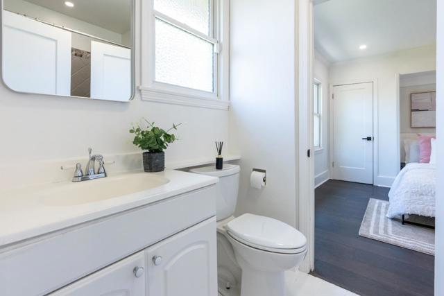 2653 Brewster Avenue, Redwood City CA: https://media.crmls.org/mediaz/f94cd7ea-d433-42a8-b01f-777b4c3770a9.jpg