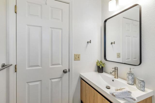 425 Carpentier Way, San Jose CA: https://media.crmls.org/mediaz/f94e2de4-74a2-480e-96c8-d76bac10f4b0.jpg