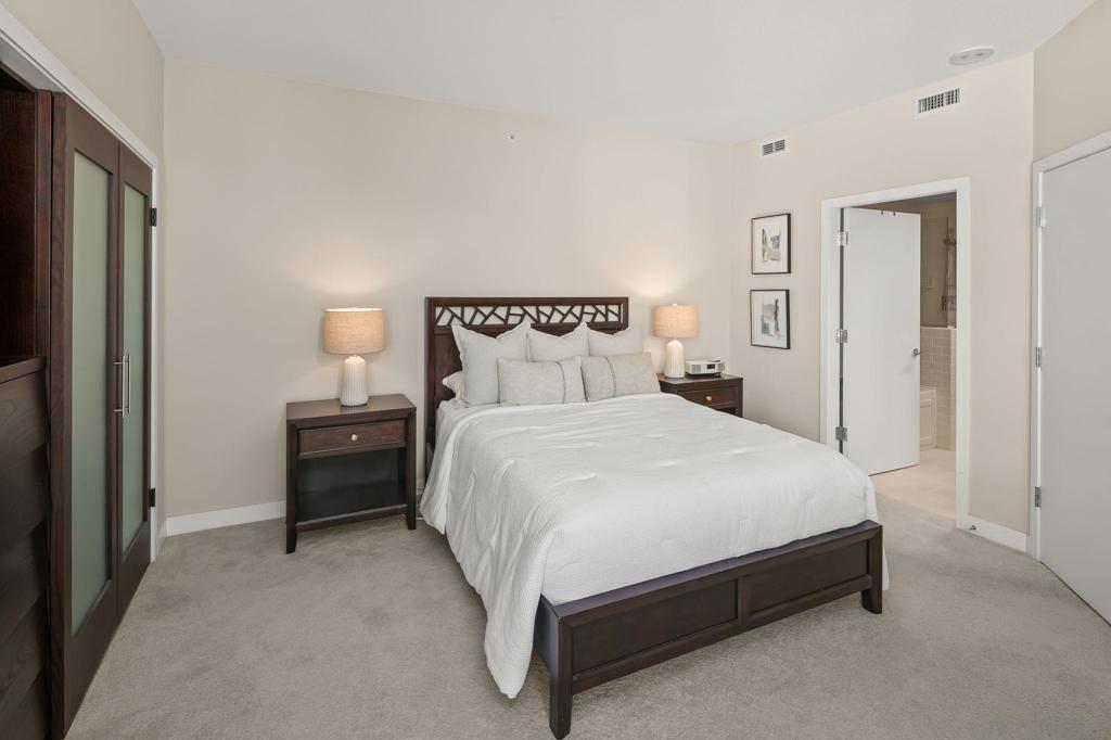 700 Harbor - photo 14