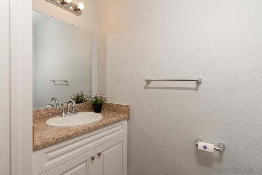 3286 Caminito Eastbluff - photo 17