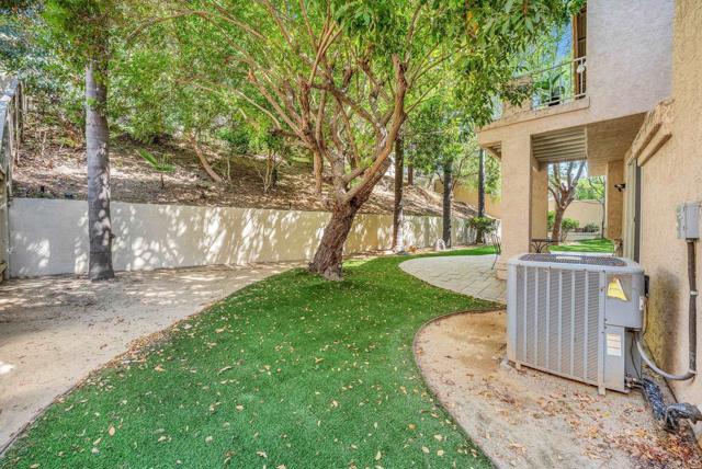 18103 Smokesignal Drive, San Diego CA: https://media.crmls.org/mediaz/f95079d8-4ed8-4d5d-9159-c7157cc55699.jpg