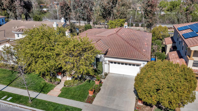 5199 Via Dolores, Newbury Park CA: https://media.crmls.org/mediaz/f950a7ff-e585-4e9e-b57f-9269a35aeeea.jpg