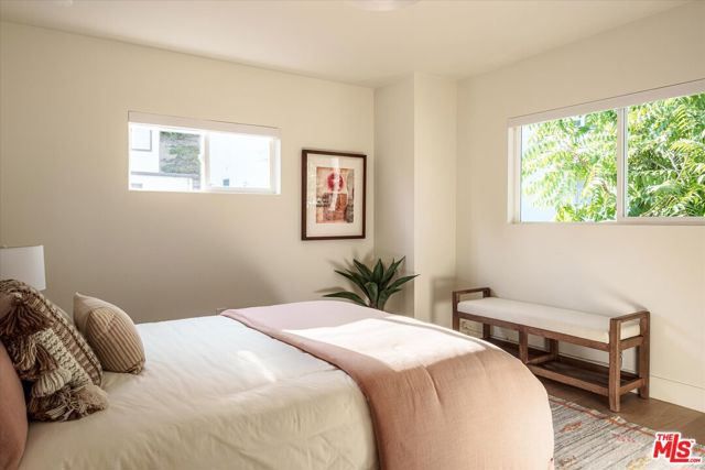 2162 Lyric Avenue, Los Angeles CA: https://media.crmls.org/mediaz/f951b356-8f3e-4841-9ea5-08fc6625d9eb.jpg