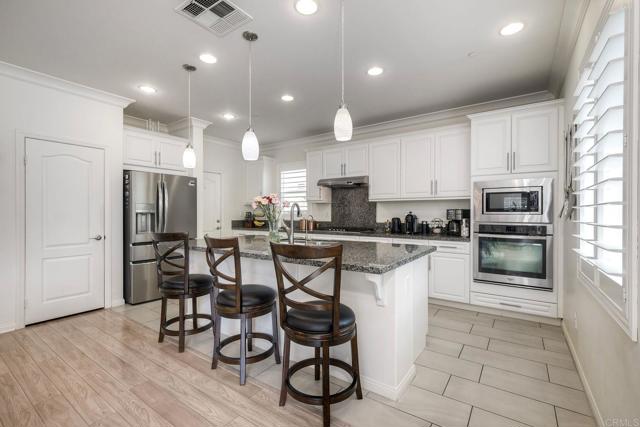 Detail Gallery Image 16 of 42 For 926 Hydra Court, San Marcos,  CA 92069 - 4 Beds | 3 Baths