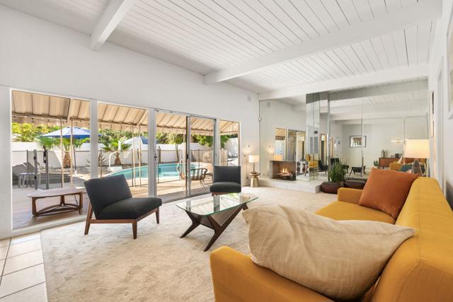 2211 N Starr Road, Palm Springs CA: https://media.crmls.org/mediaz/f9536c58-c5f3-4b3d-b72e-fee8eda34193.jpg