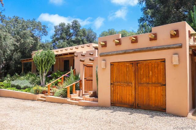 1511 Alpine Terrace Rd, Alpine CA: https://media.crmls.org/mediaz/f953be46-255a-43f6-8874-3323a623a1c6.jpg