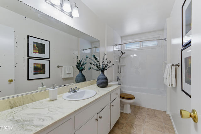 Detail Gallery Image 20 of 29 For 416 W Hillcrest Bld, Monrovia,  CA 91016 - 3 Beds | 2 Baths