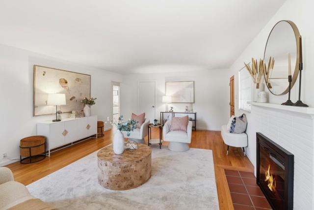 1001 Maywood Drive, Belmont CA: https://media.crmls.org/mediaz/f955c6b2-2c19-4687-88b1-60987003e303.jpg