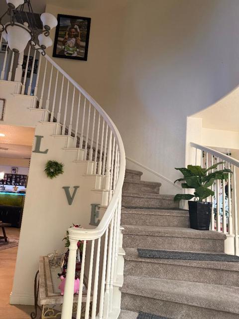 41 Palomino Way, Patterson CA: https://media.crmls.org/mediaz/f955e3d6-94a1-4258-affb-a02ba2467361.jpg