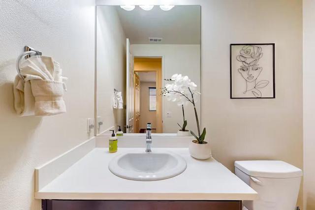 82747 Chaplin Court, Indio CA: https://media.crmls.org/mediaz/f956838c-d326-40d9-913d-5c27b3a6e7a3.jpg
