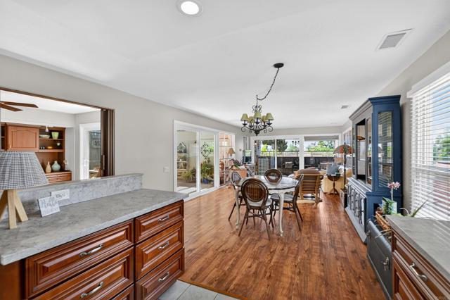 Detail Gallery Image 10 of 30 For 3621 S Vista Campana #102,  Oceanside,  CA 92057 - 2 Beds | 2 Baths