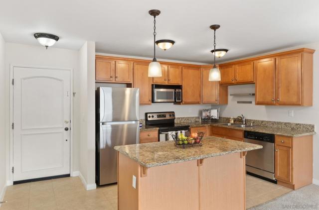 4501 Collwood Blvd, San Diego CA: https://media.crmls.org/mediaz/f9583314-fcff-4a3d-98d8-446d0615ed3e.jpg