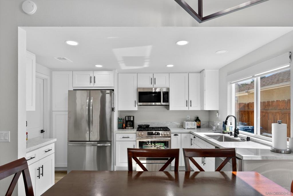 MLS #250041249SD image #12