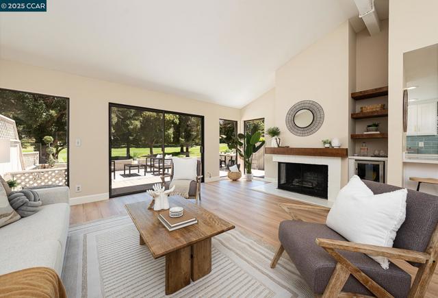 2128 Presidio Ct, Danville CA: https://media.crmls.org/mediaz/f95baa3a-7515-49bf-a295-af48008a6b0a.jpg